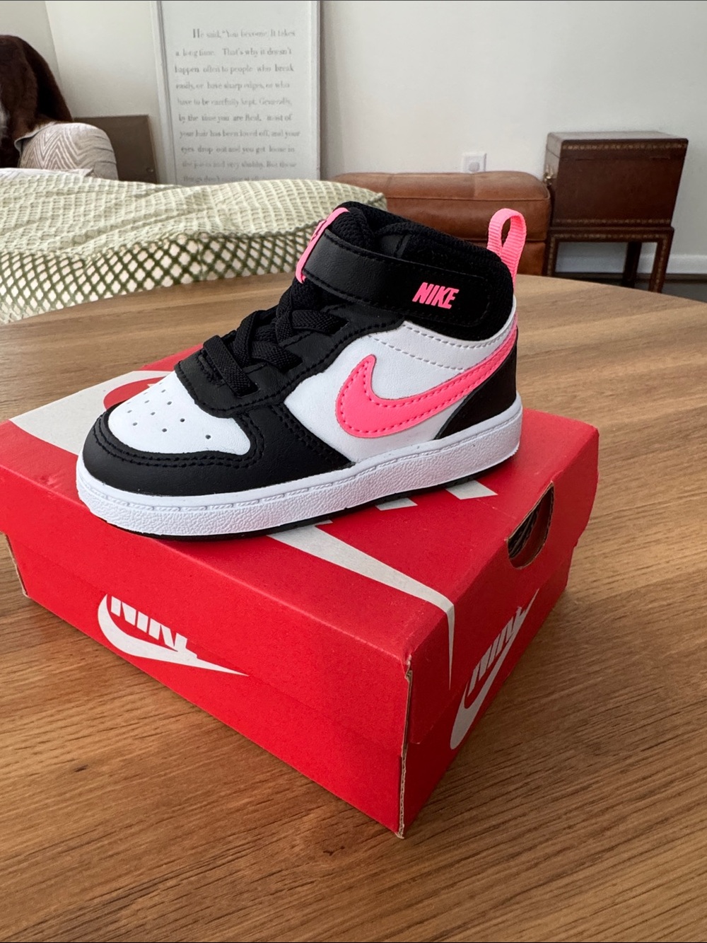 Nike Toddler High-Top Sneaker in Black, White & Pink